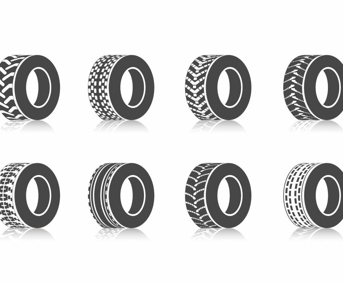 Free Tractor Tires Vector